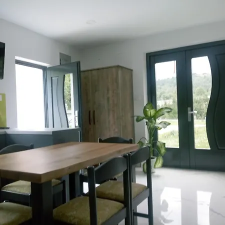 Tomo 2 Apartment
