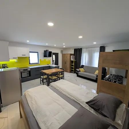 Tomo 2 Apartment Postojna