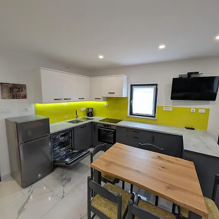 Apartment Tomo 2 Postojna