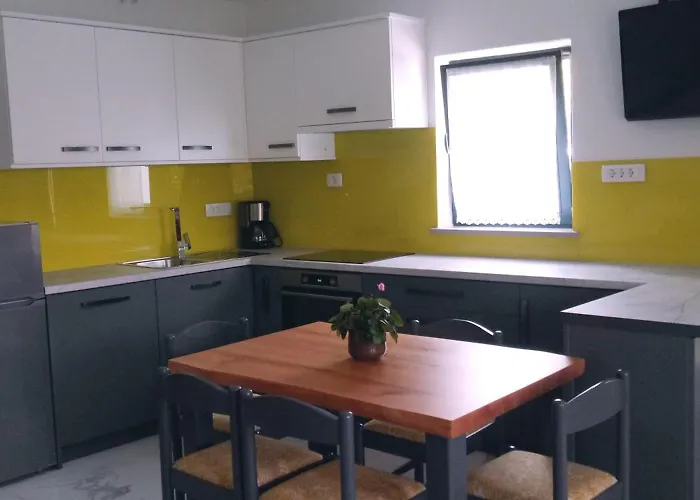 Tomo 2 アパート *