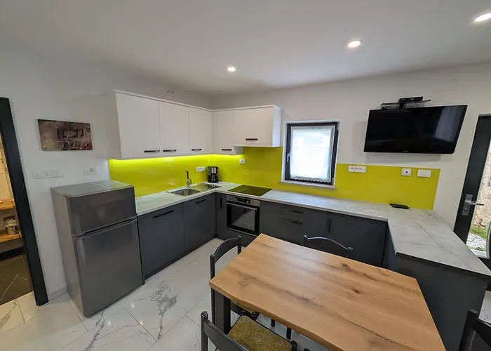 Tomo 2 アパート *